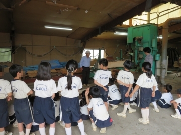 本年も開智小学校の生徒さんがご来館されました